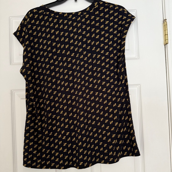 Anne Klein Gold Buttoned Blouse - Picture 3 of 3